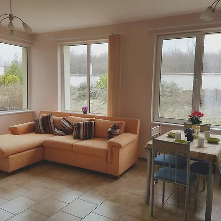 Apartment Ketli